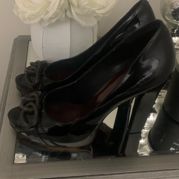 Jessica Simpson patent leather shoe with peep toe sz 10 - Picture 4 of 8